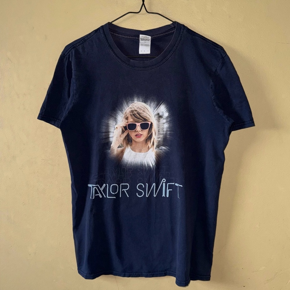 Taylor Swift The 1989 World Tour Band T-Shirt
